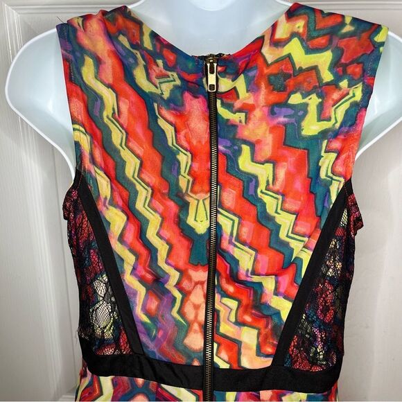 Gibson Latimer Red Black Fit and Flare Party Dress Zig Zag Lace Colorful 6 - Picture 8 of 10